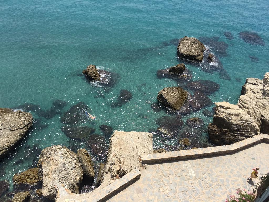 Pensión Easy Bronce Nerja
