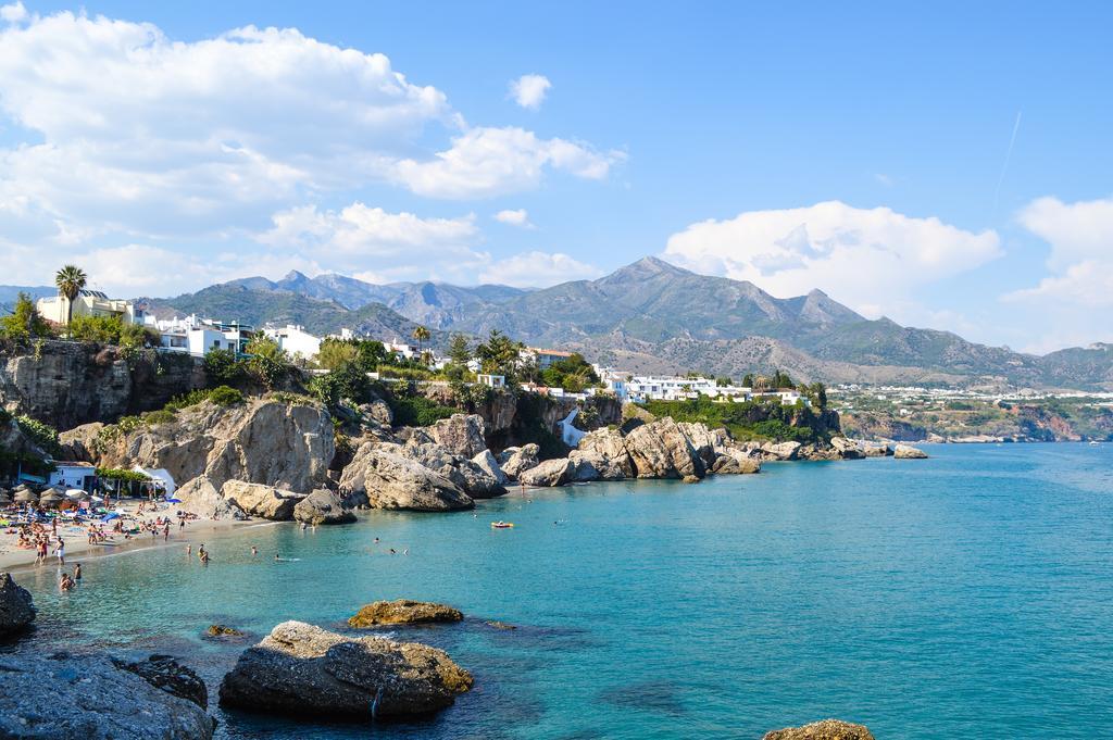 Easy Bronce Pensión Nerja