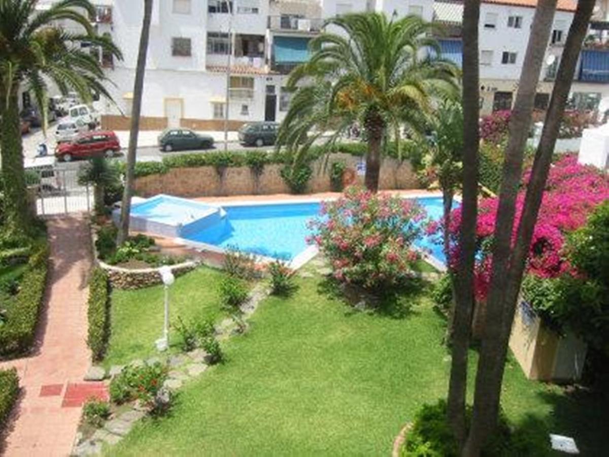 Jarales Parador Canovas * Nerja