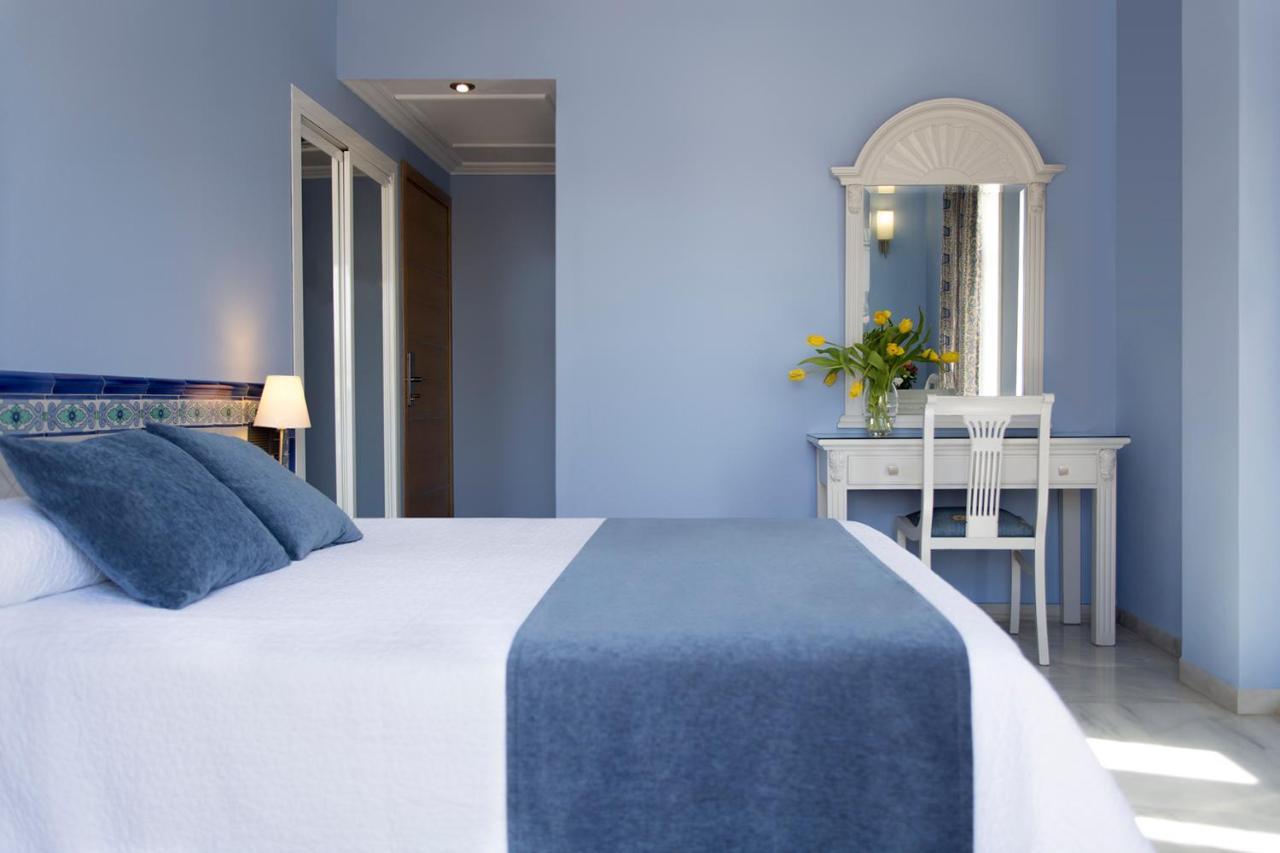 Hotel Plaza Cavana 3*