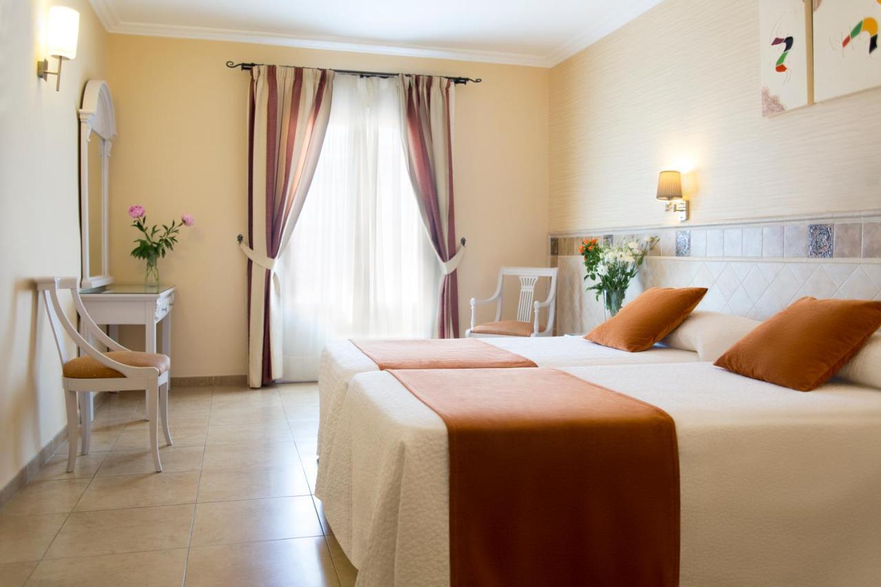 Hotel Plaza Cavana 3*