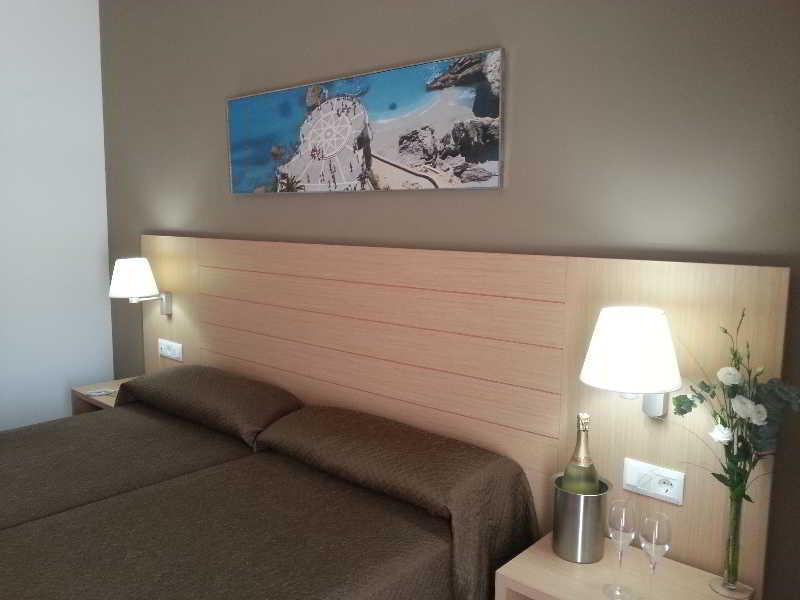 Mena Plaza Hotel 2*