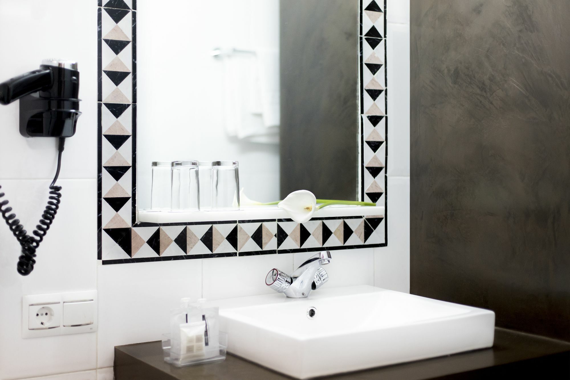 Alhambra - Adults Only Nerja
