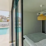 Royal Palm 36