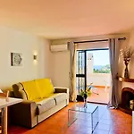 17C Las Palmas, Oasis