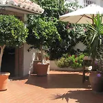 Hostal Avalon