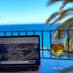 Tuhillo E1 Seaview Apartments Casasol