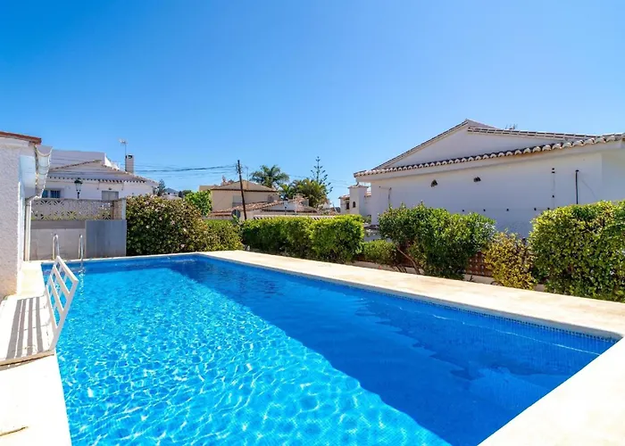 Ferienhaus Mit Privatpool Fuer 5 Personen Ca 100 Qm In Nerja, Andalusien Costa Del Sol