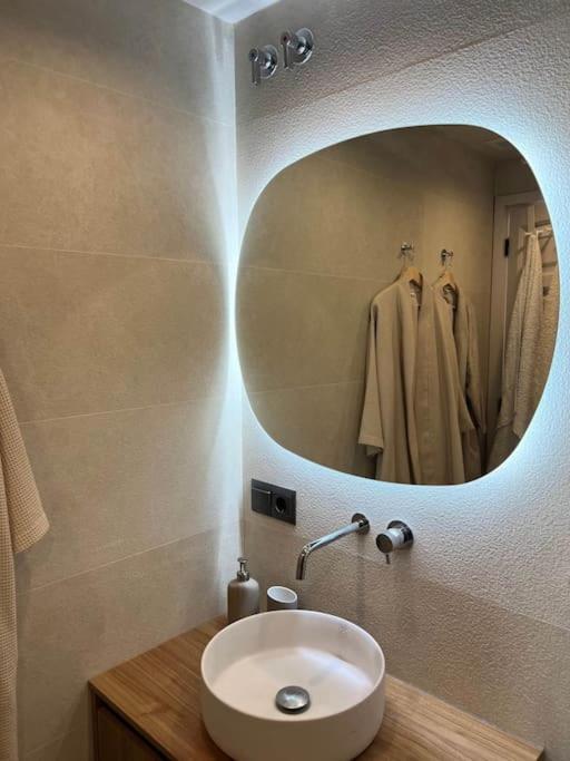 Apartment Stunning With Sea Views At Calle Carabeo,