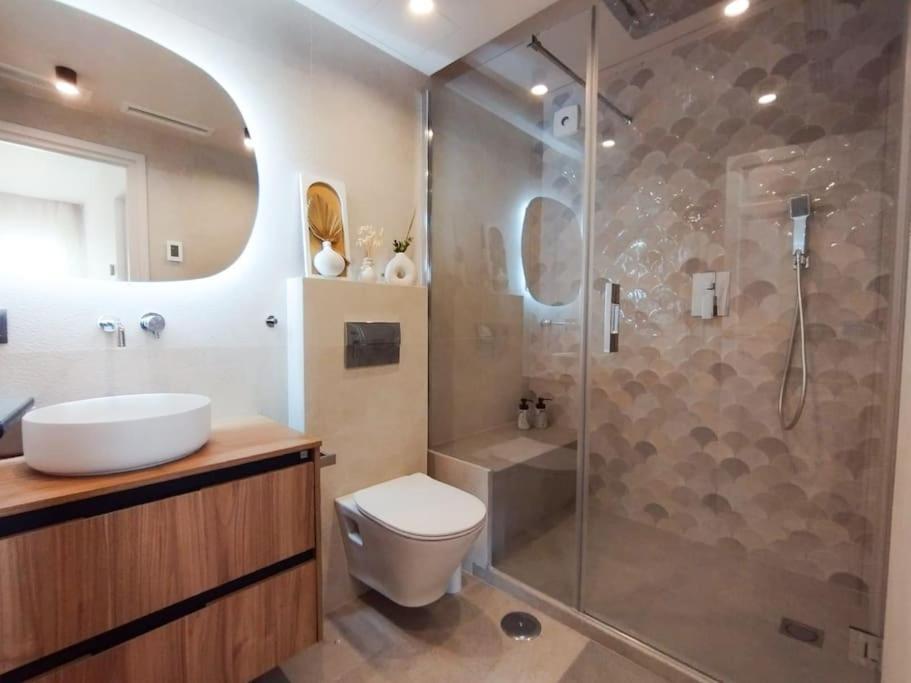 Stunning With Sea Views At Calle Carabeo, Apartment Nerja