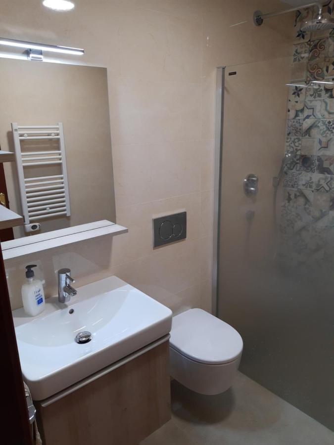 Apartamento 2e Am Playa Burriana 1 Linea, Erste Strandreihe Nerja