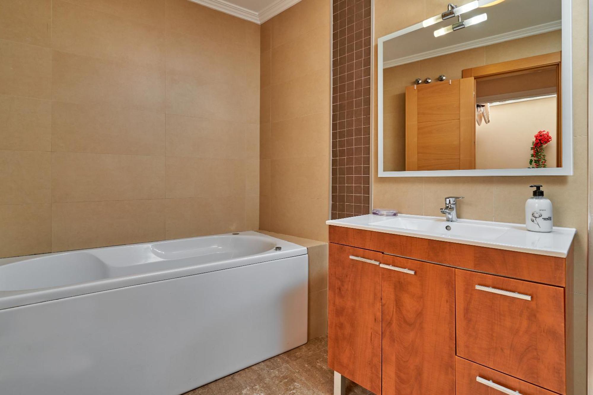 Vivienda Con Piscina Apartamento