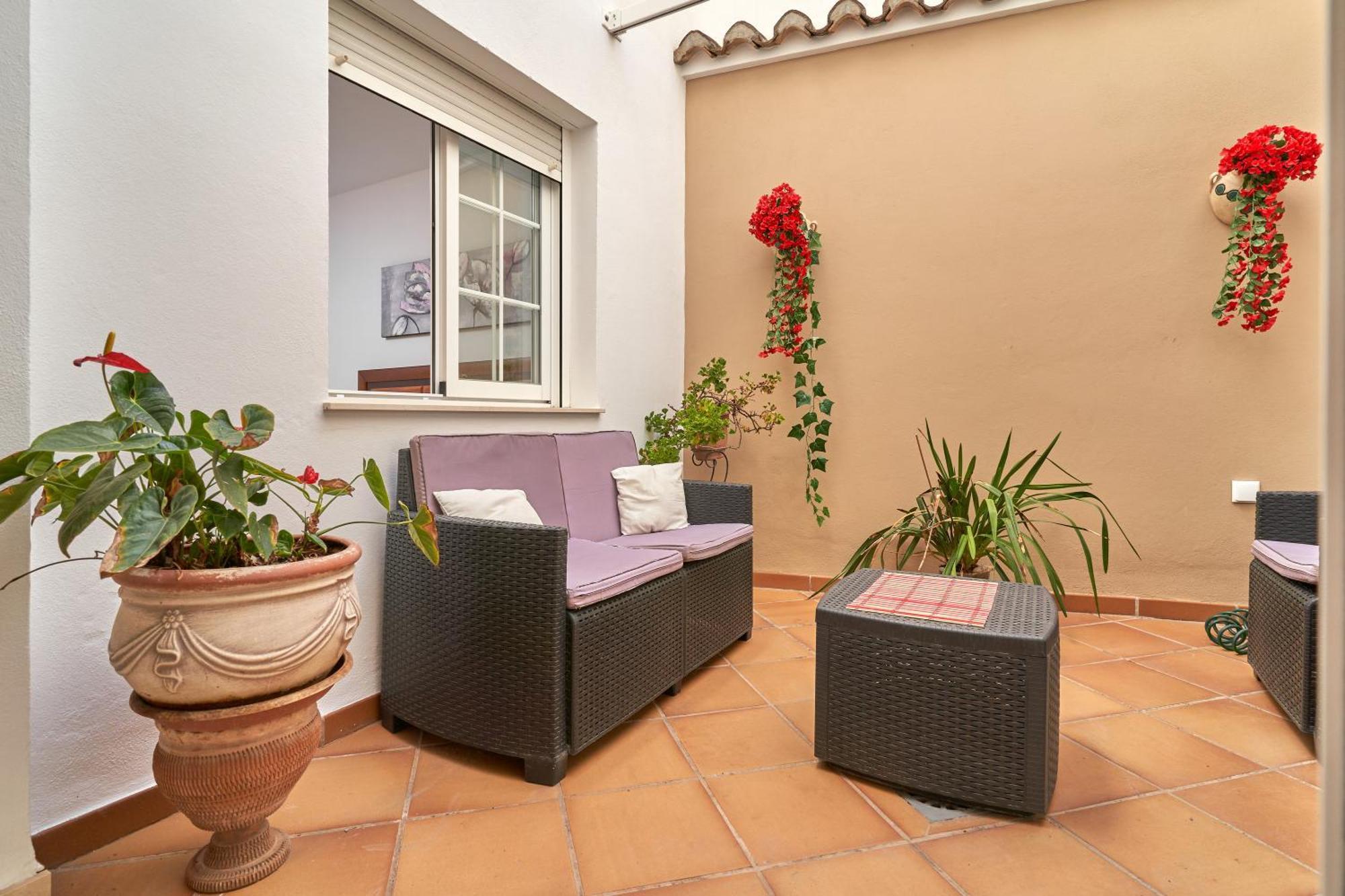 Vivienda Con Piscina Apartamento *