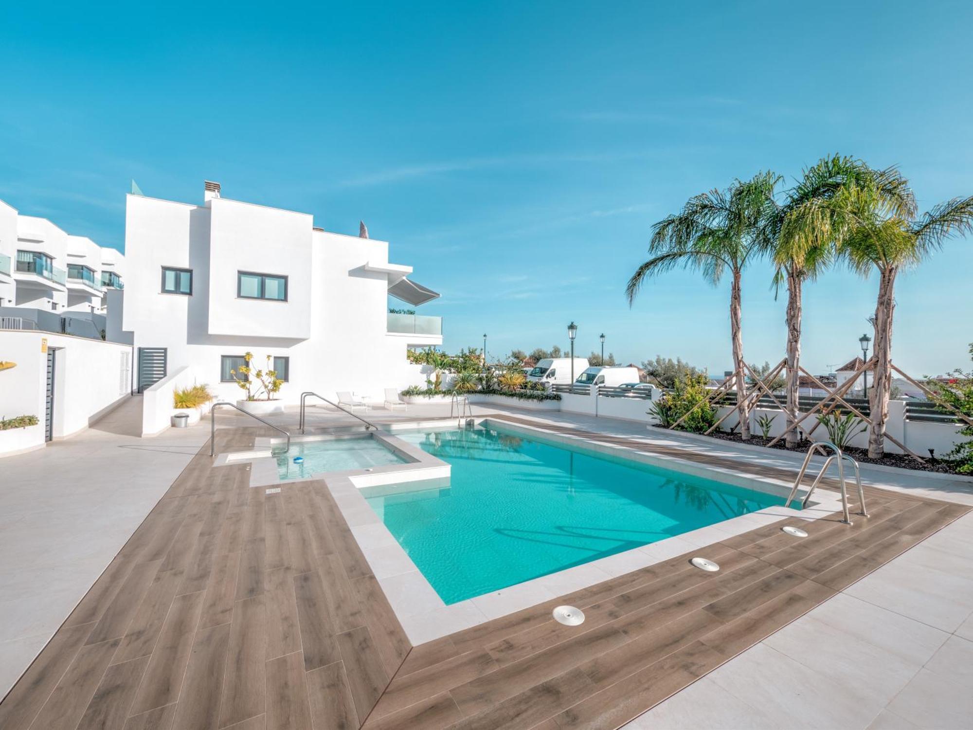 Сasa de vacaciones New Luxurious House With Rooftop Terrace And Pool