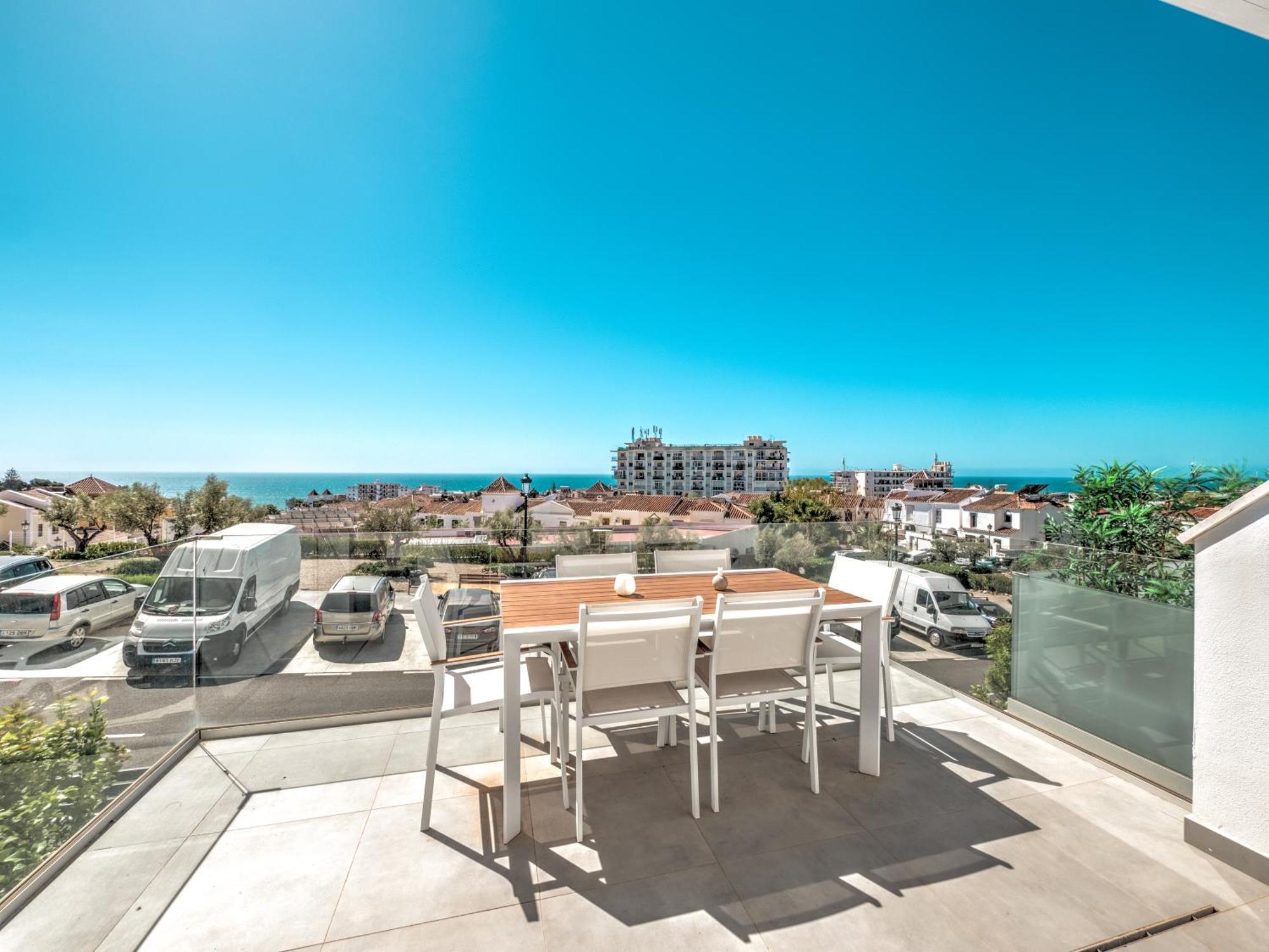 New Luxurious House With Rooftop Terrace And Pool * Nerja