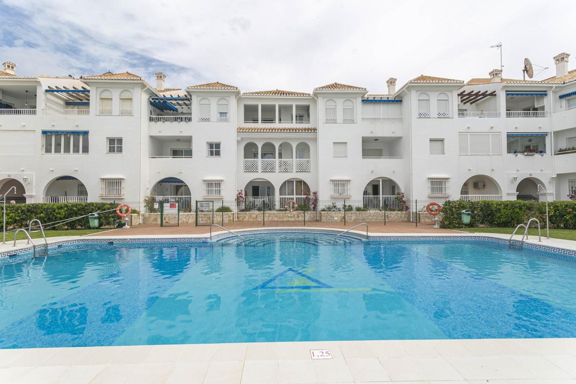 Apartamento Alba Fuentes De Nerja