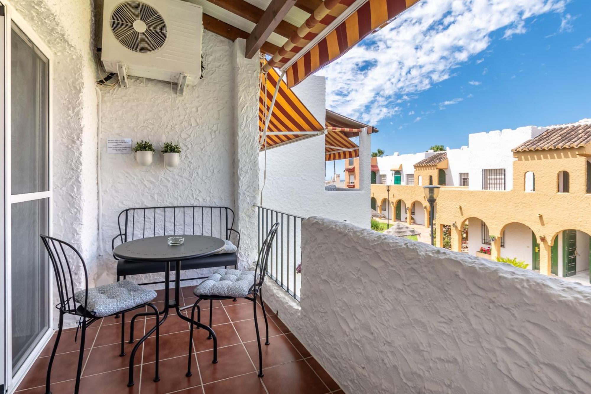 Apartamento Renovated On Beachside With Pool *
