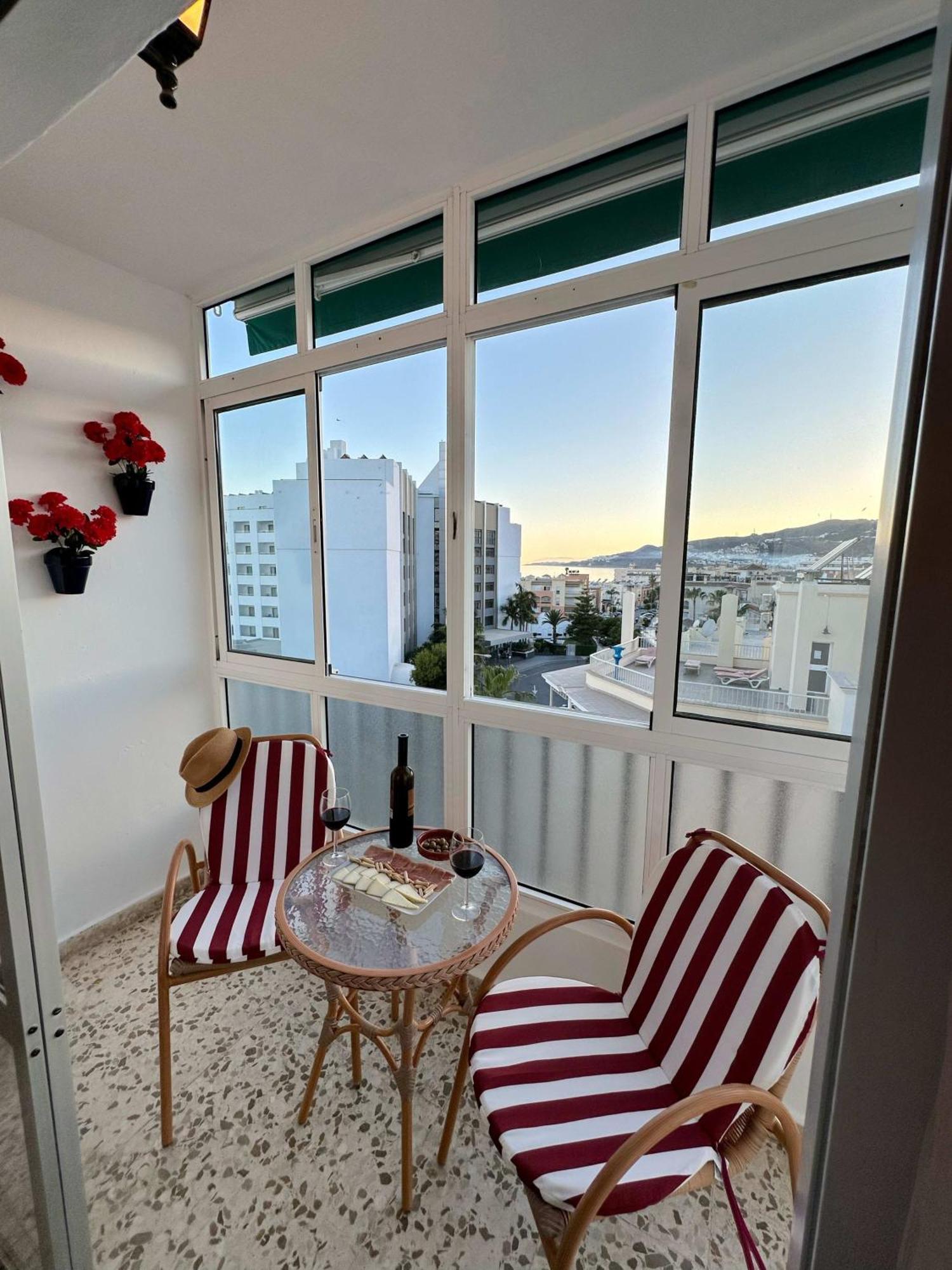 Apartamento Shr055 Playa Torrecilla Con Piscina Nerja