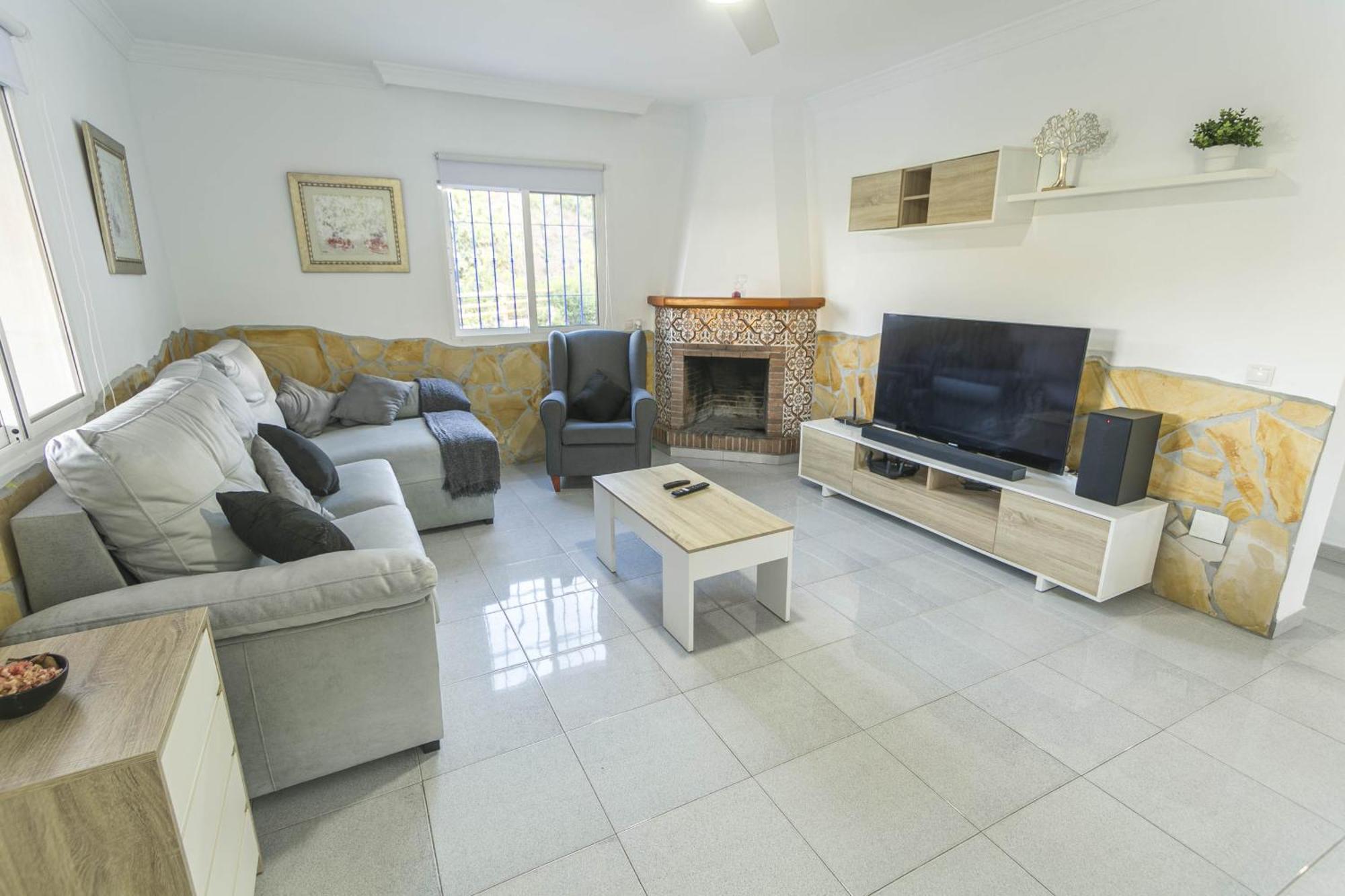 Canovas - Marimel Con Piscina Privada Nerja