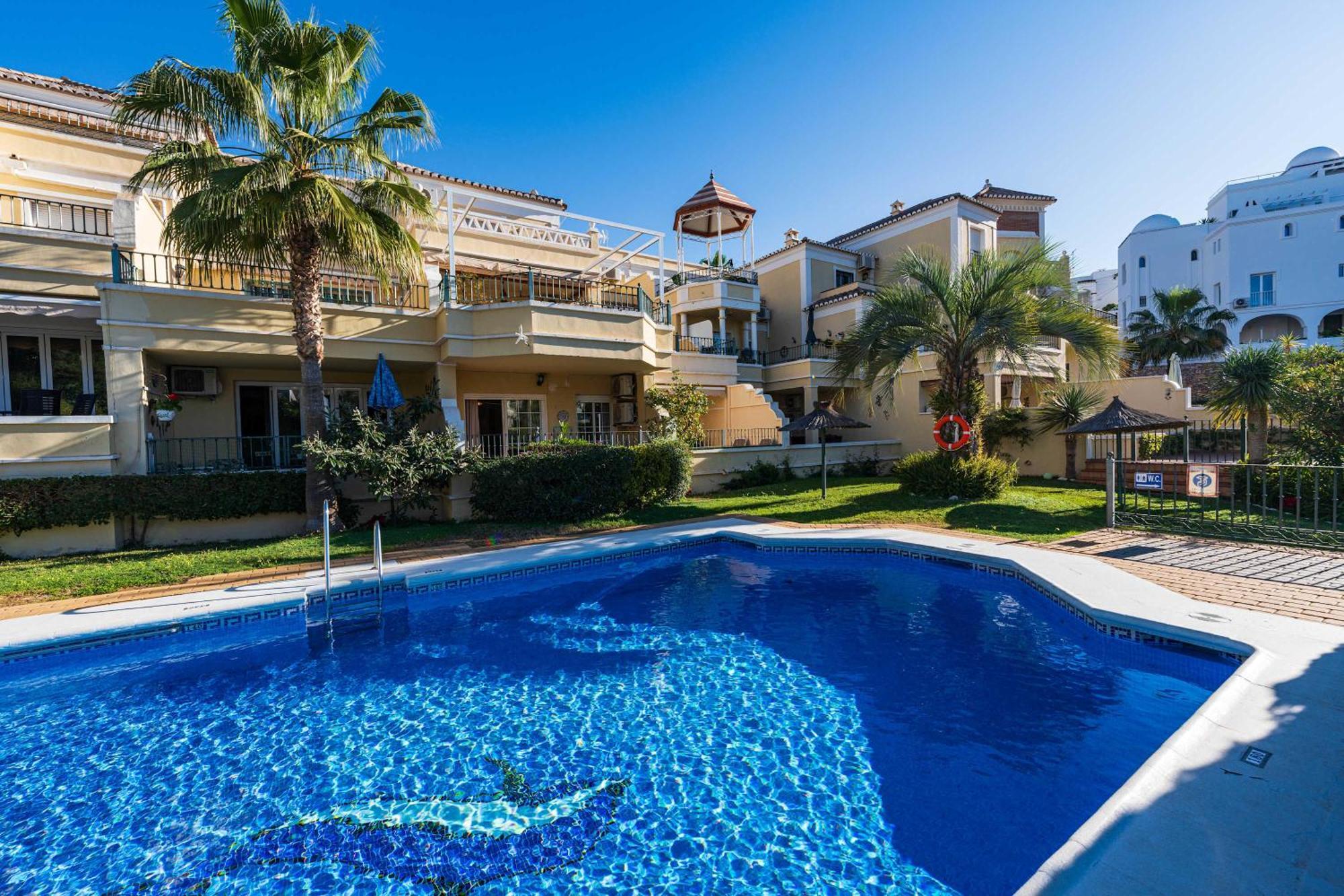 Jardines De Burriana 15 Nerja