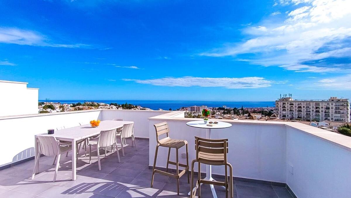 A2502 Sky Hill Modern 3-bedroom In Casa de férias Nerja