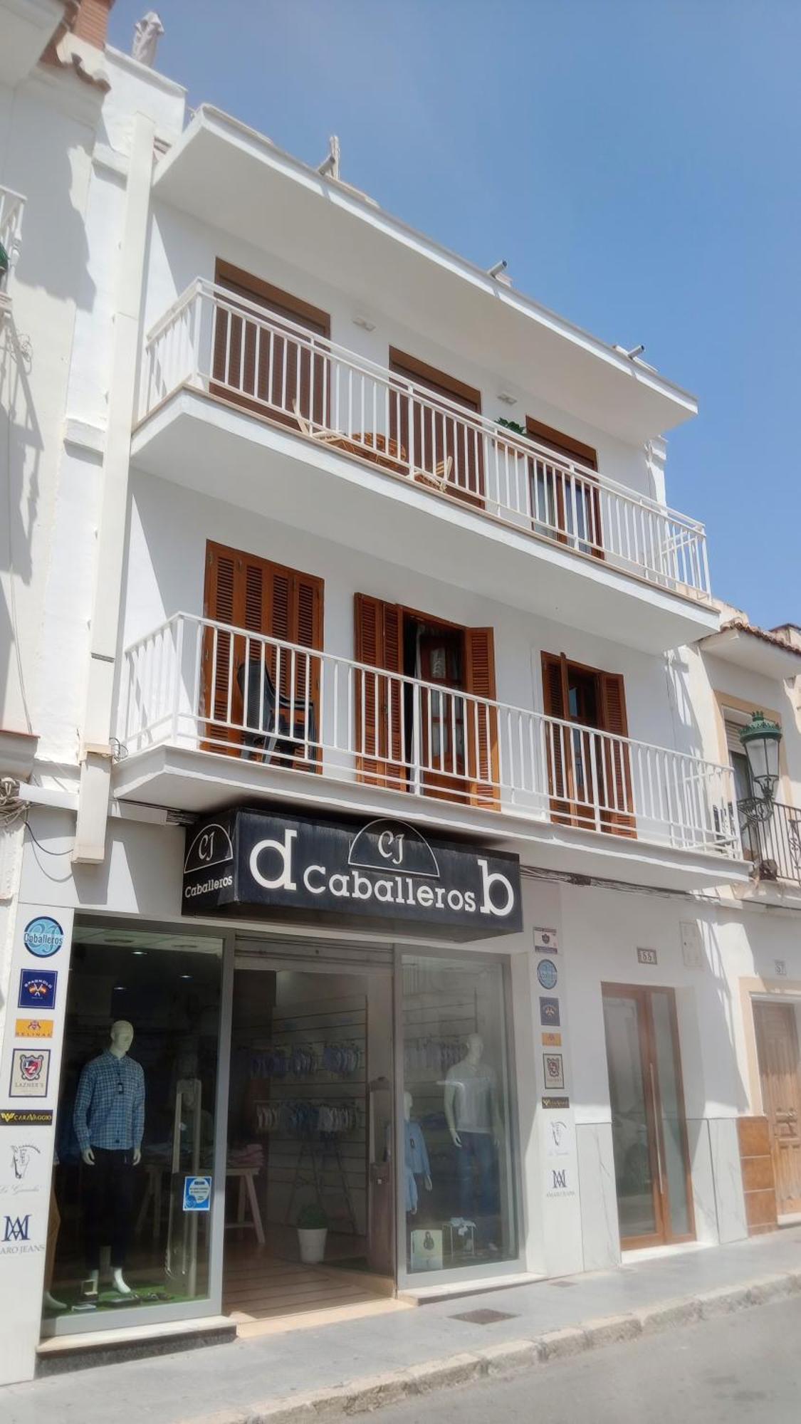 Lola 1 Nerja