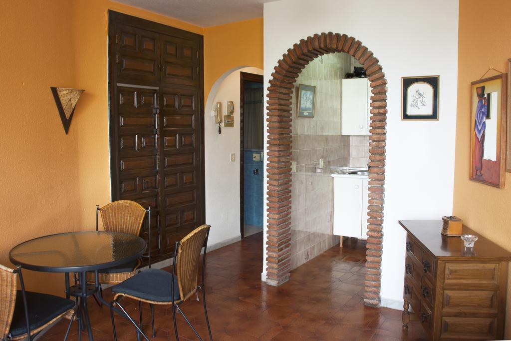 Apartment Studio Las Palmeras *