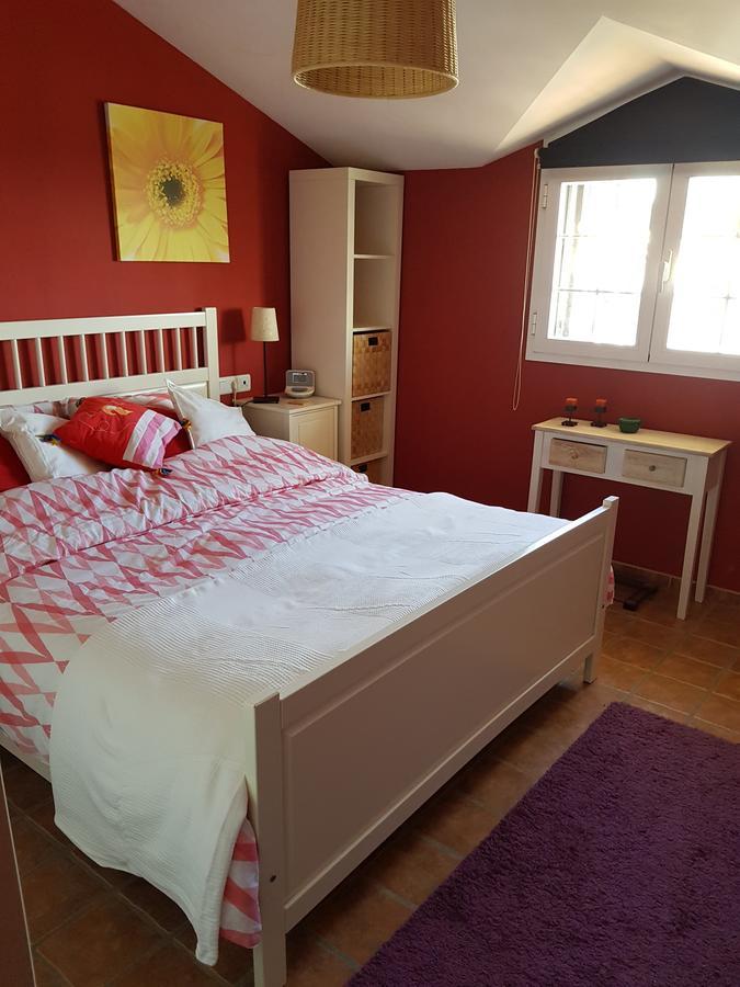 - Zeezicht, Zwembad Villa Nerja