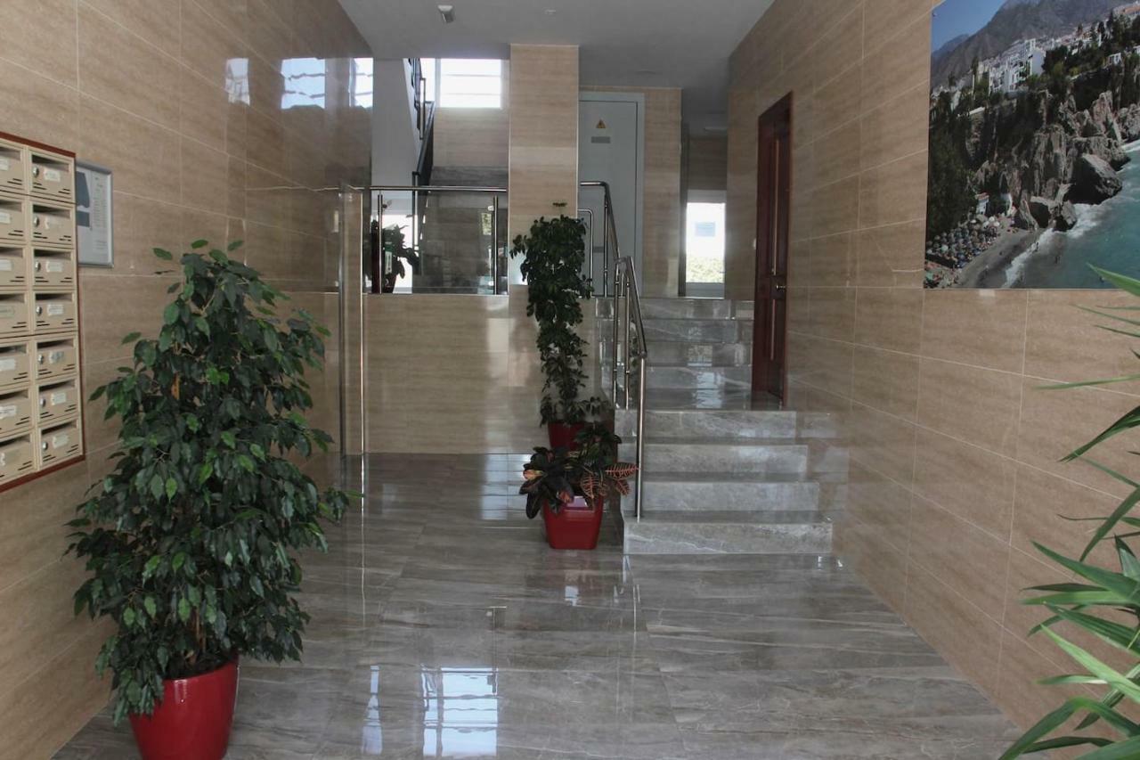 Gaviota Holidays Piscina Y Playa Apartment Nerja