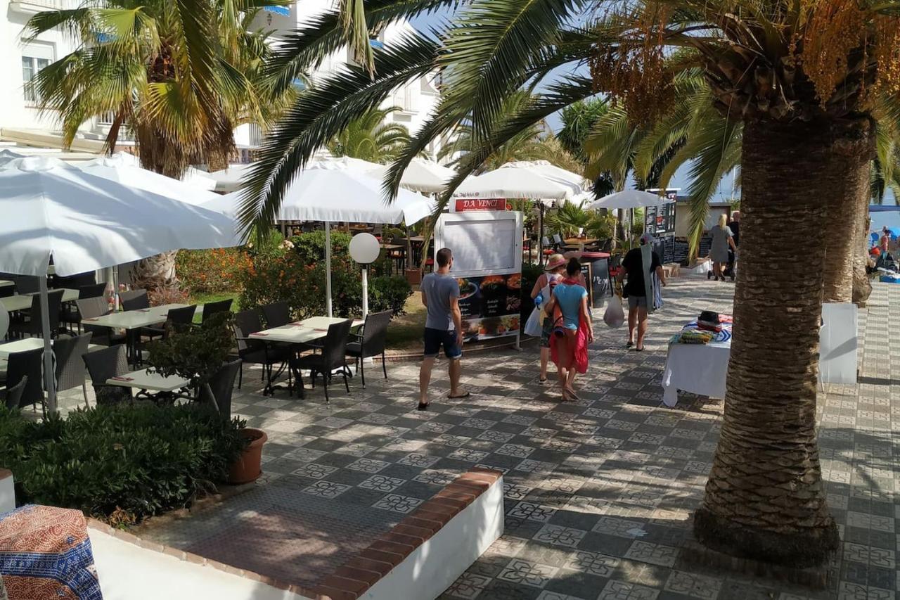 Gaviota Holidays Piscina Y Playa Apartment Nerja