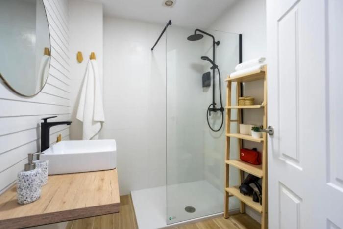 Apartment Minaga 3 *